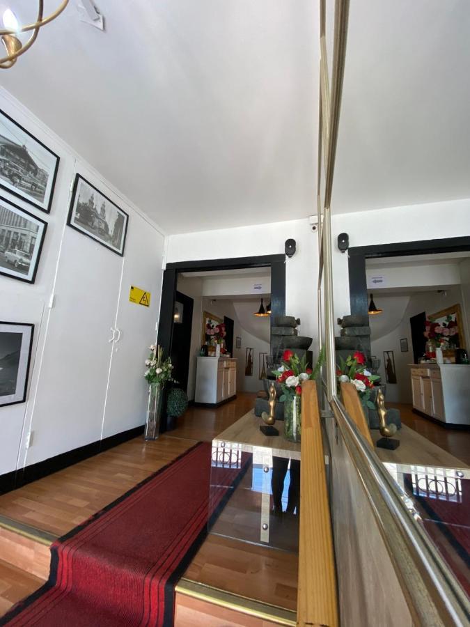 Hotel Parque Forestal Сантяго Екстериор снимка